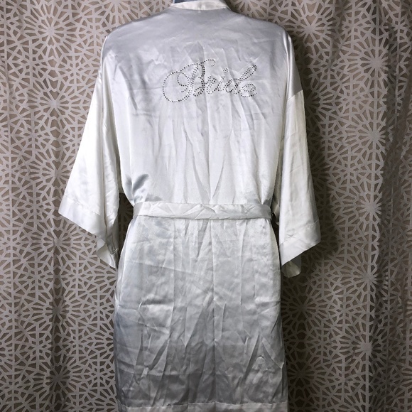 Victoria’s Secret White Satin Bridal Robe - Picture 6 of 8